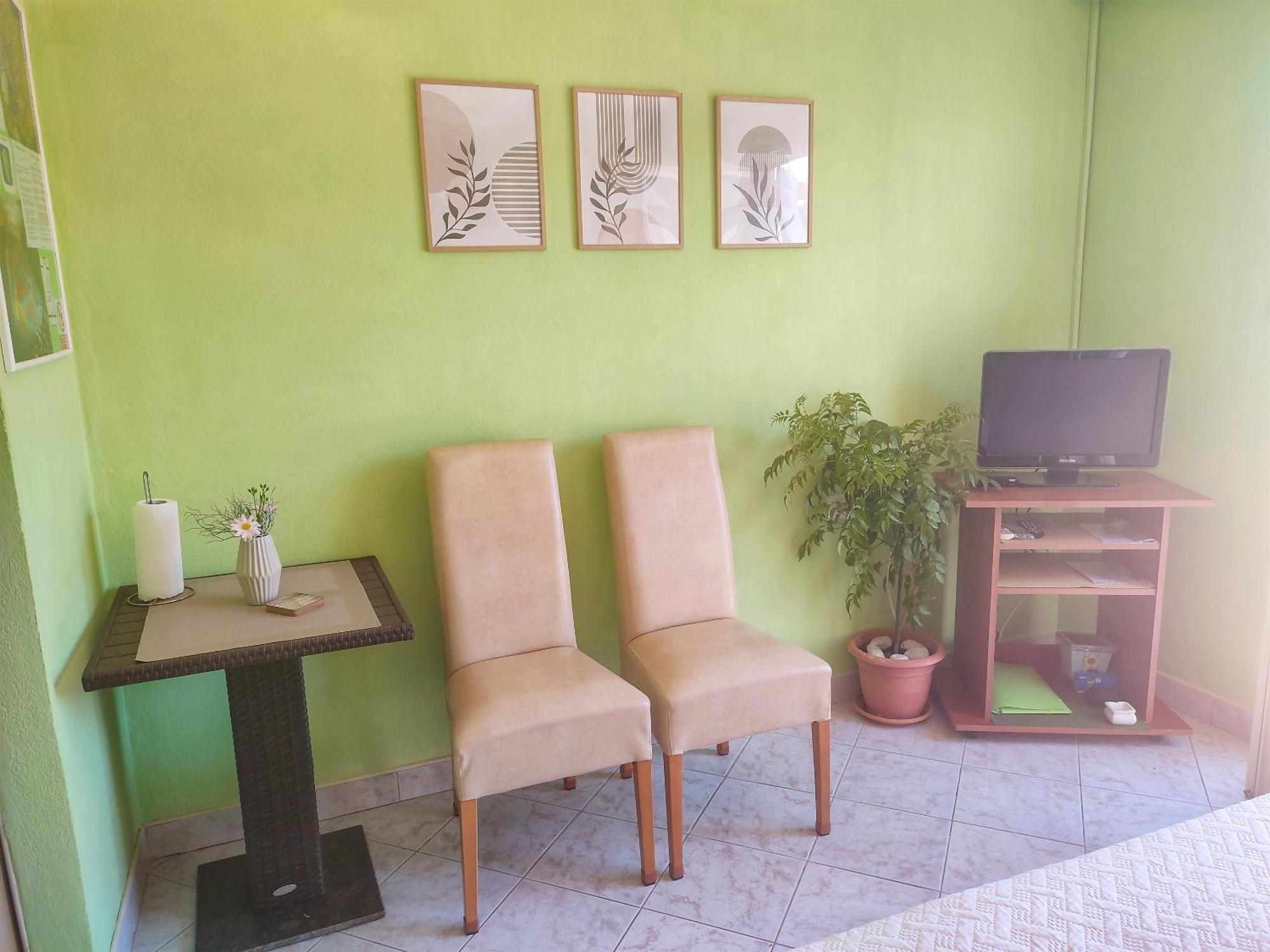 Apartments Vesna Lastovo Екстер'єр фото