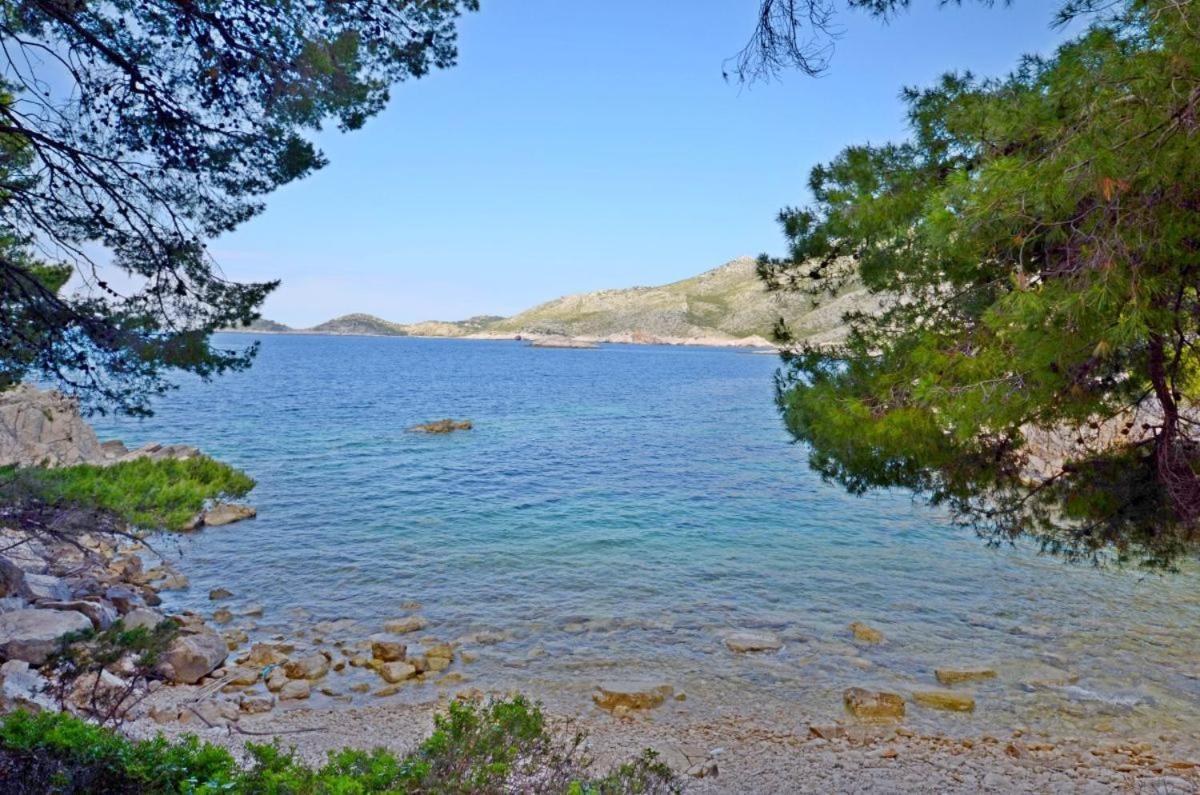 Apartments Vesna Lastovo Екстер'єр фото